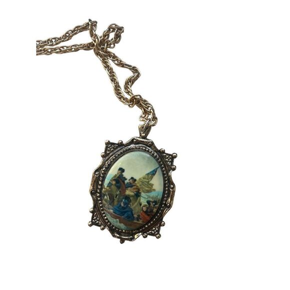 Washington Crossing the Delaware pendant Necklace - Picture 1 of 8